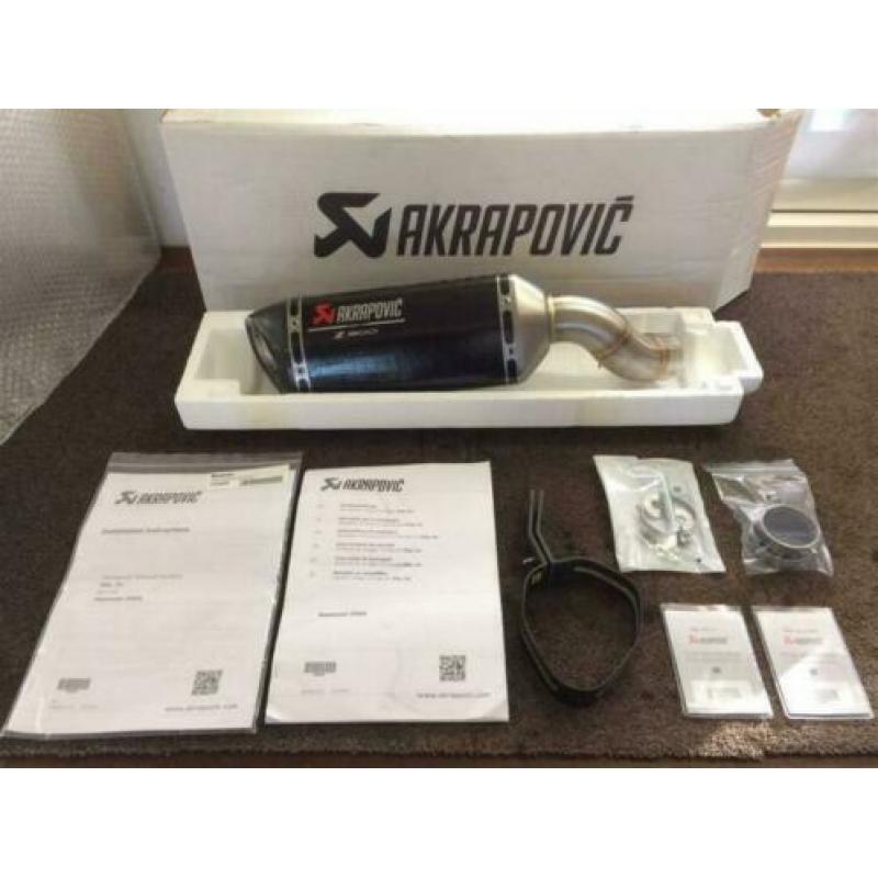 Akrapovic carbon uitlaat demper Kawasaki Z900 2017 2018 2019