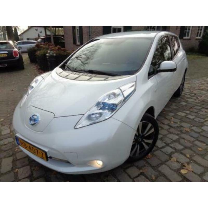 Nissan Leaf TEKNA 24 KWH INCL. BTW NAV/LEDER (bj 2015)
