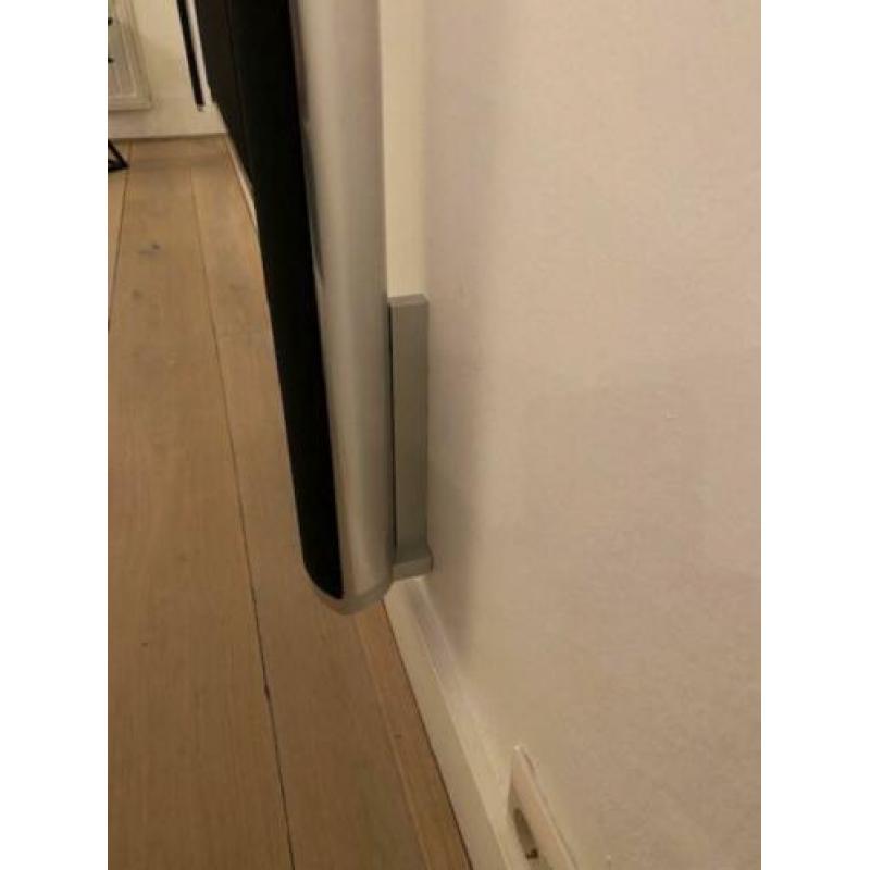 BeoLab 6000 inclusief muurbeugel B&O Bang en Olufsen