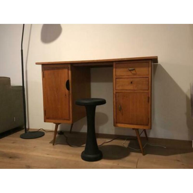 Grappig vintage / retro bureautje