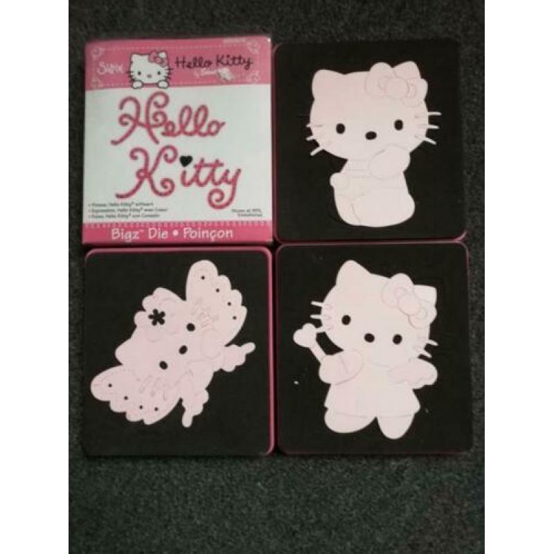 4 stansen snijmallen van Sizzix hello kitty