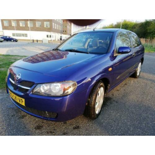 Nissan Almera 1.8 automaat bj 2003