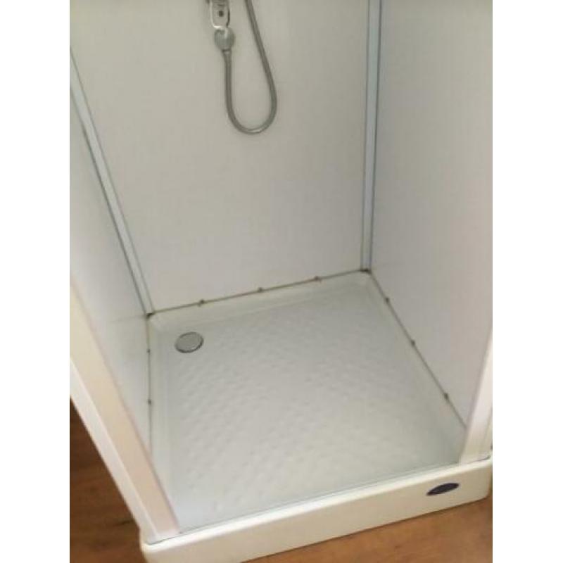 Nood douche- tijdelijke douche ideaal voor verbouwing