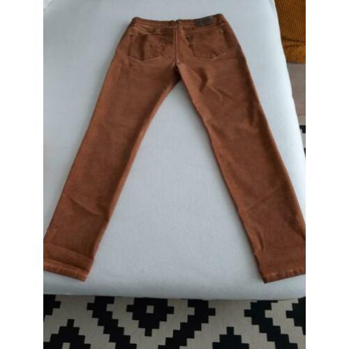 Nieuwe skinny cognac kleur. Broek dames.