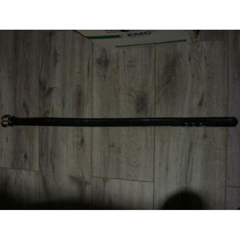 Zwarte leren riem van 90 cm aangeboden