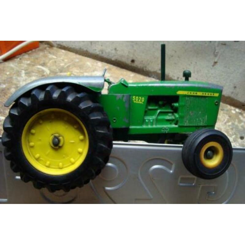 Tractor John Deere