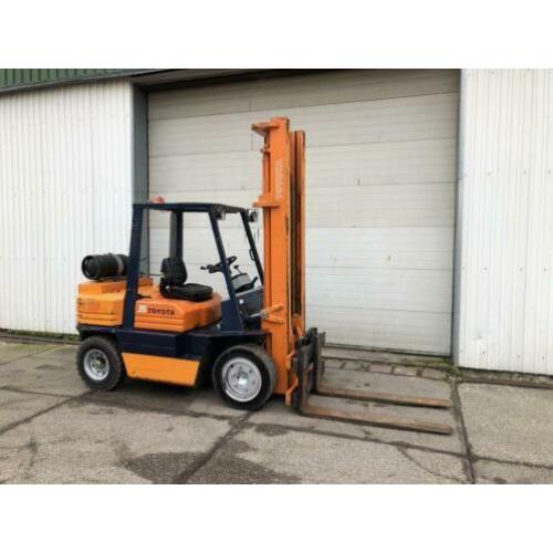 Toyota 5FG35 Heftruck LPG Sideshift