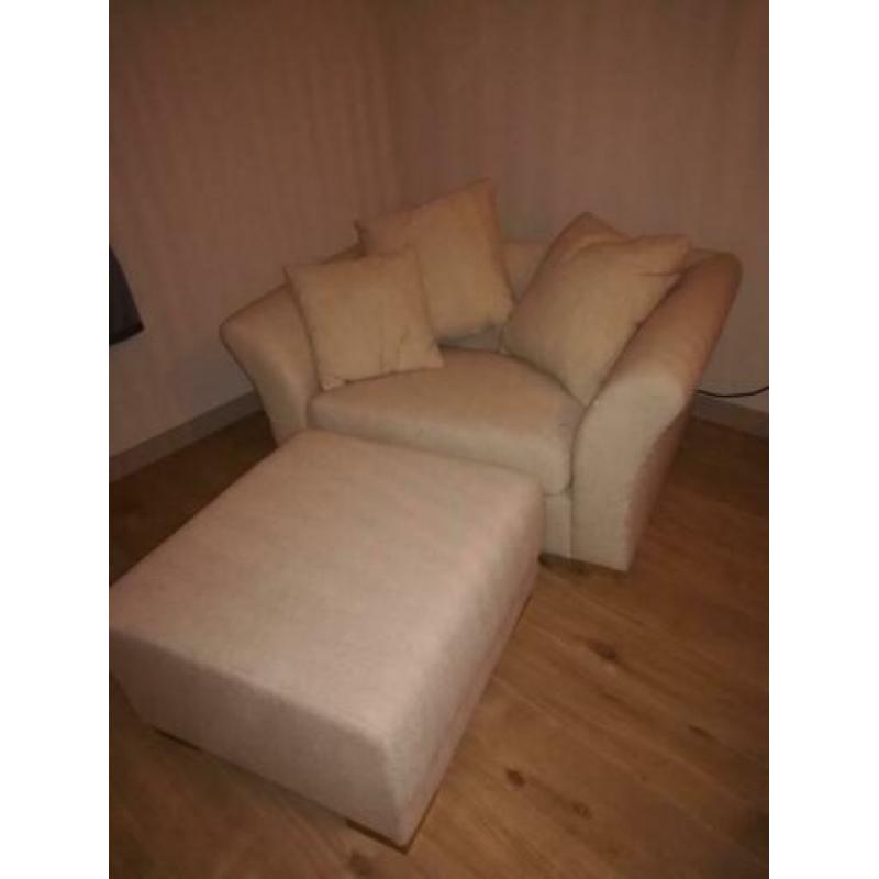 Sofa met poef