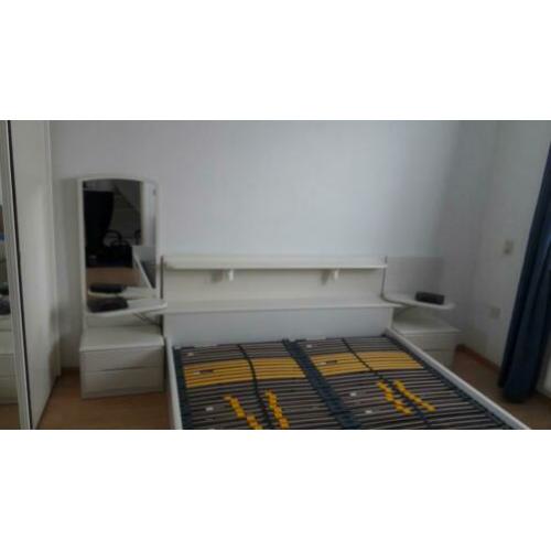 Bed 2 persoons 160 x 200