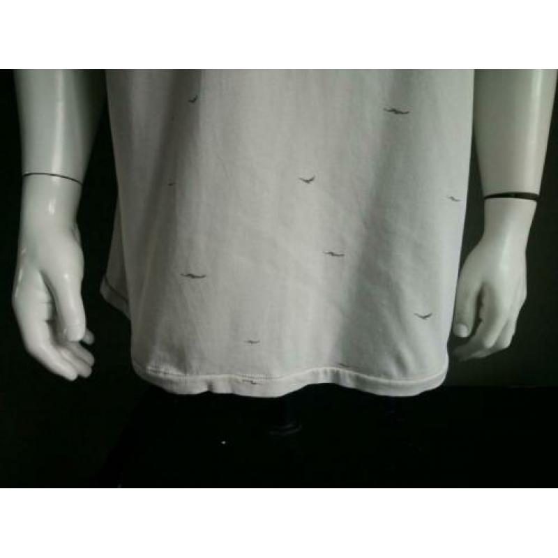 B keus: 8MM long shirt. Beige met print. Maat L. Vlekjes