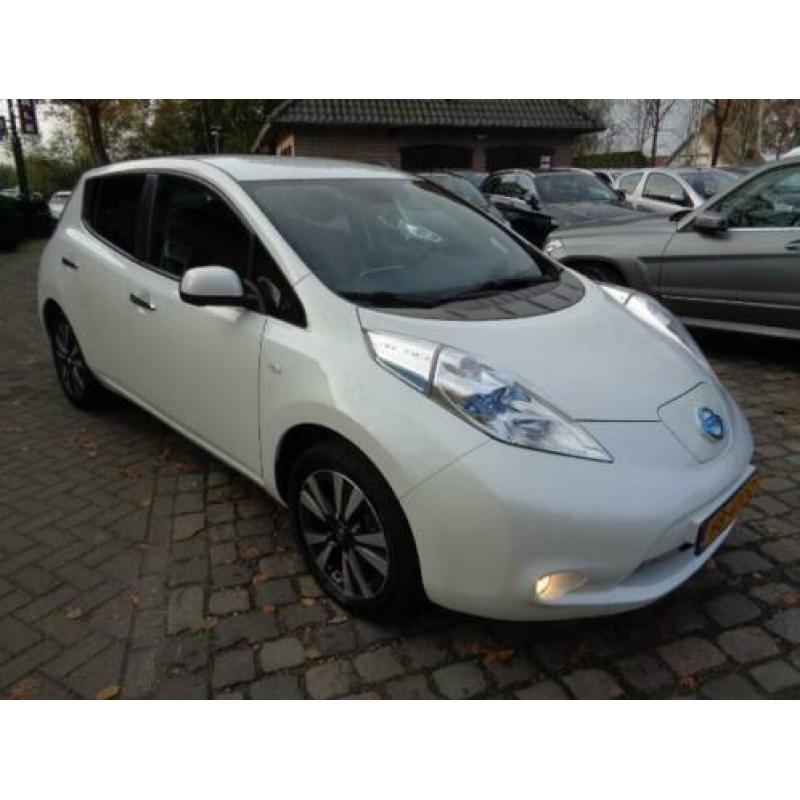 Nissan Leaf TEKNA 24 KWH INCL. BTW NAV/LEDER (bj 2015)