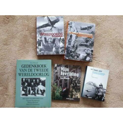 5 mooie dikke en zware boeken over de oorlog