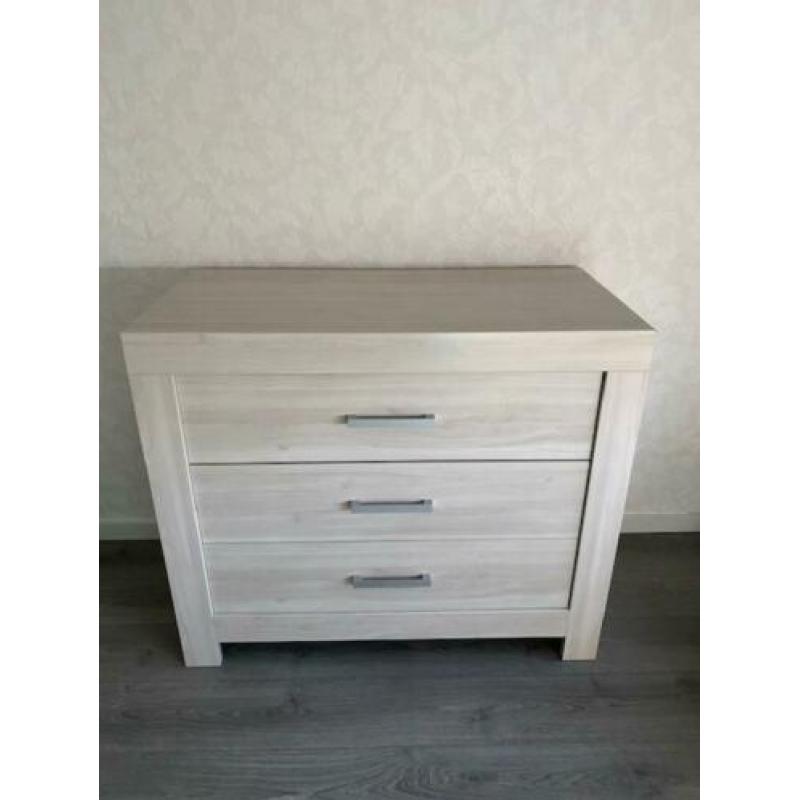 Driedelige Babykamer grijs