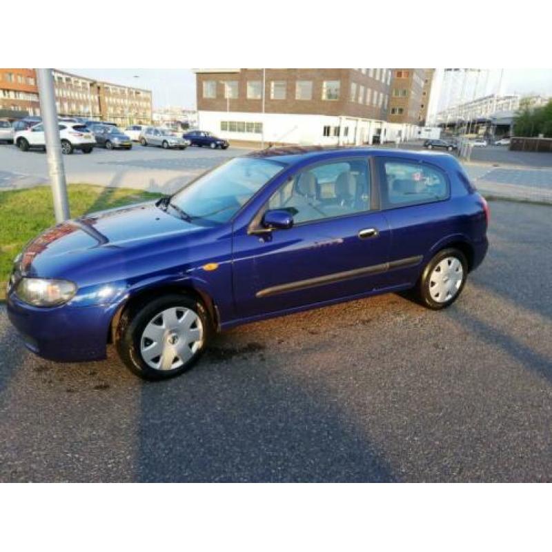 Nissan Almera 1.8 automaat bj 2003