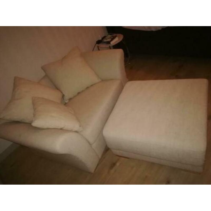 Sofa met poef