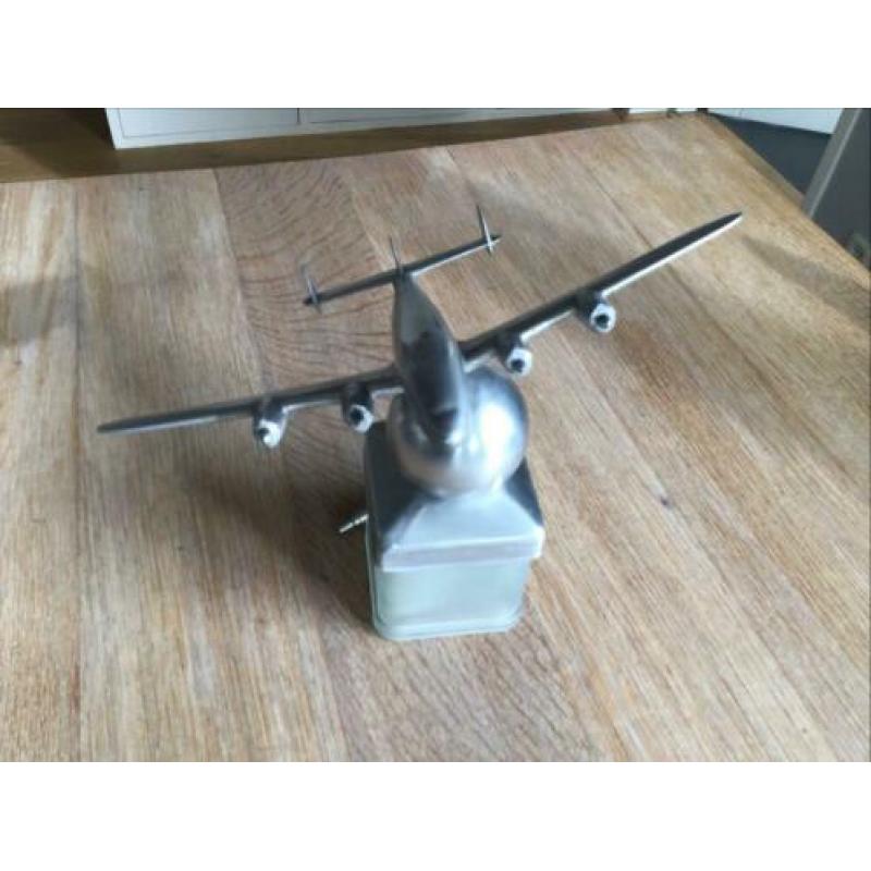 Lockheed Constellation, massief aluminium