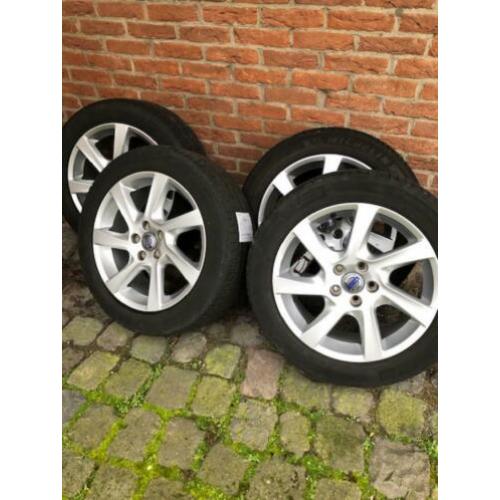 Volvo (V70-S80) Pandora velgen. Origineel. 17"