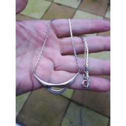 mooie zilveren ketting