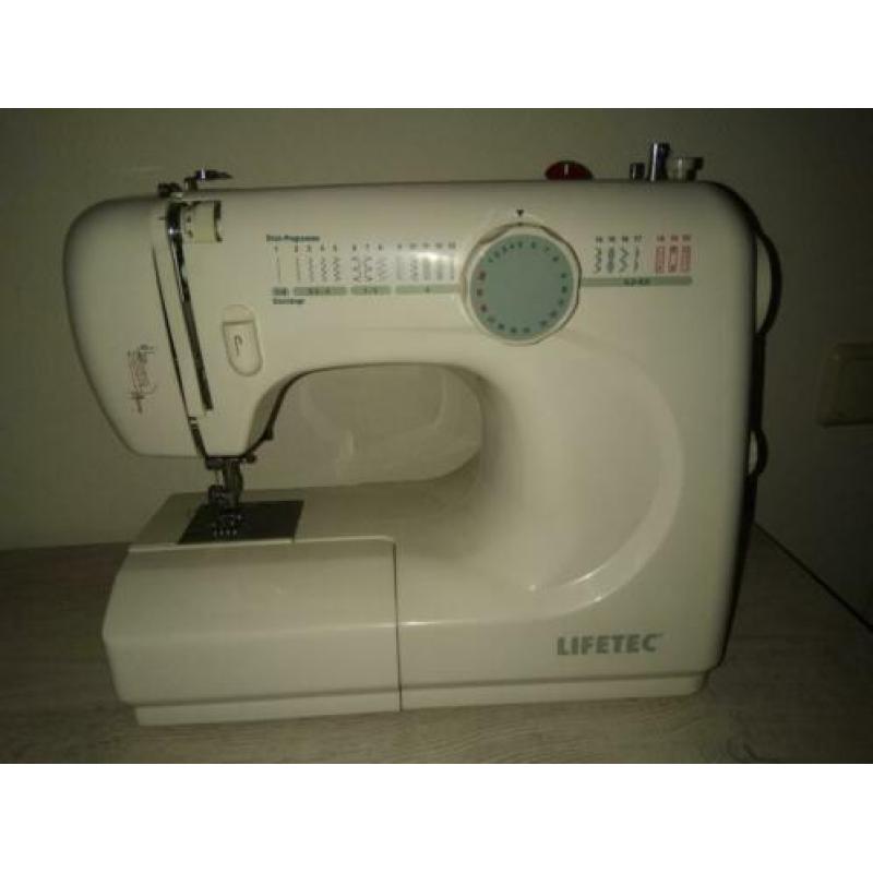 Te koop LIFETEC Naaimachine Zo goed als nieuw