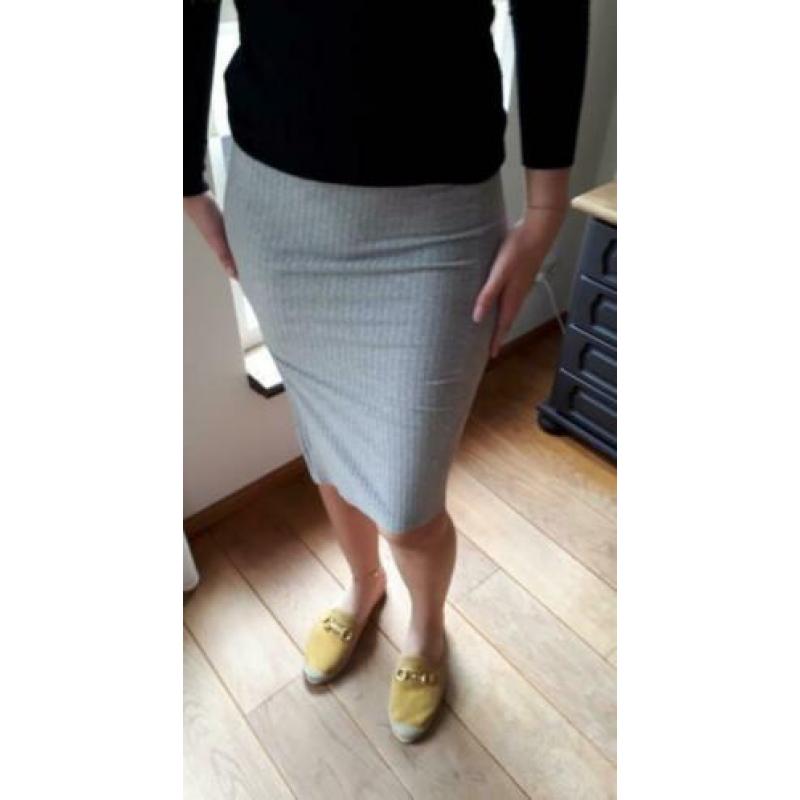 Zara Rok Nieuw