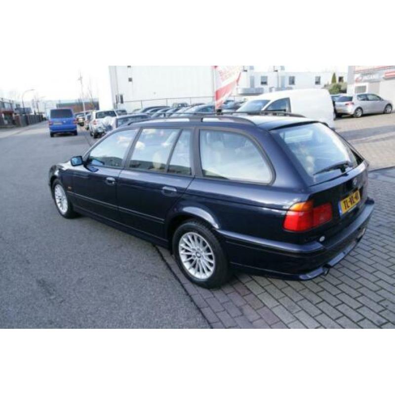 BMW 5-serie Touring 520i AUT Xenon Leer M APK