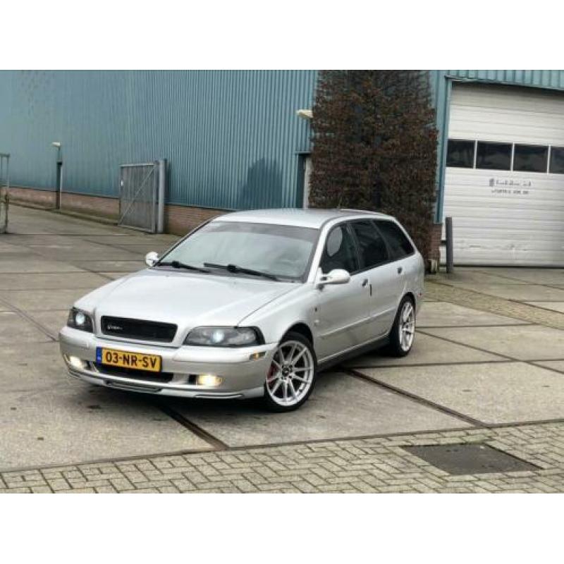 Volvo V40 2.0 T 2004 Grijs STAGE 1 TUNING MOOIE NETTE VOLVO