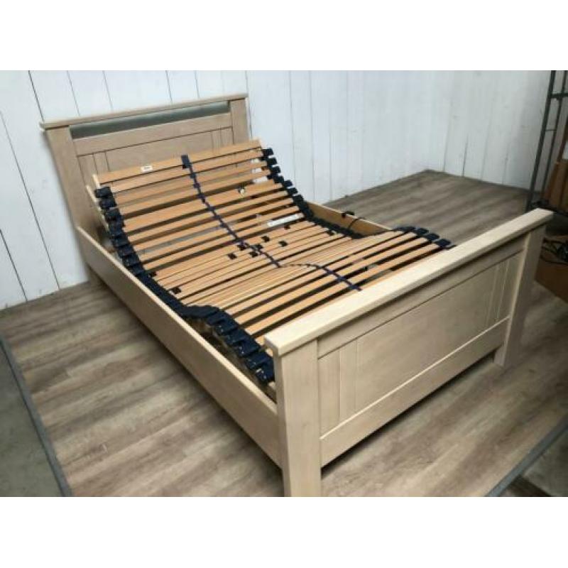 Elektrisch bed 200x120cm