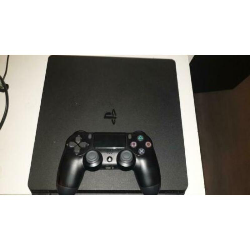 Playstation 4 met 1 controller en 9 spellen