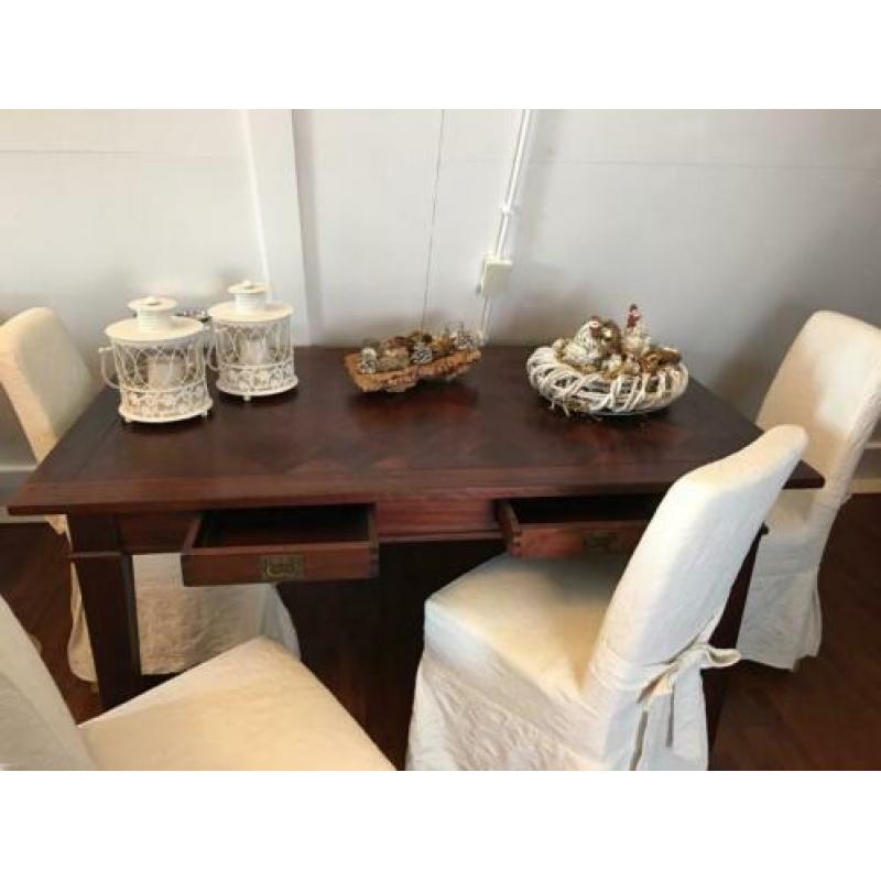Super mooie eettafel van 1.60 meter Met ingelegd tafelblad