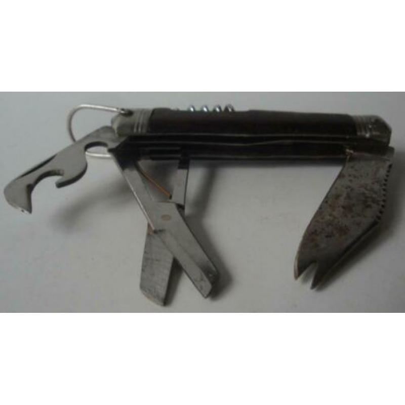 Zakmes met vele functies, dicht 11 cm lang, open 20 cm