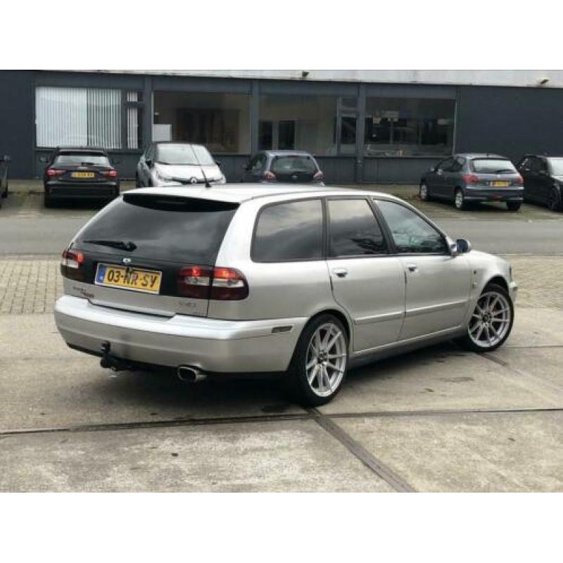 Volvo V40 2.0 T 2004 Grijs STAGE 1 TUNING MOOIE NETTE VOLVO