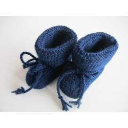 Babyslofjes in verschillende kleuren en modelletjes.