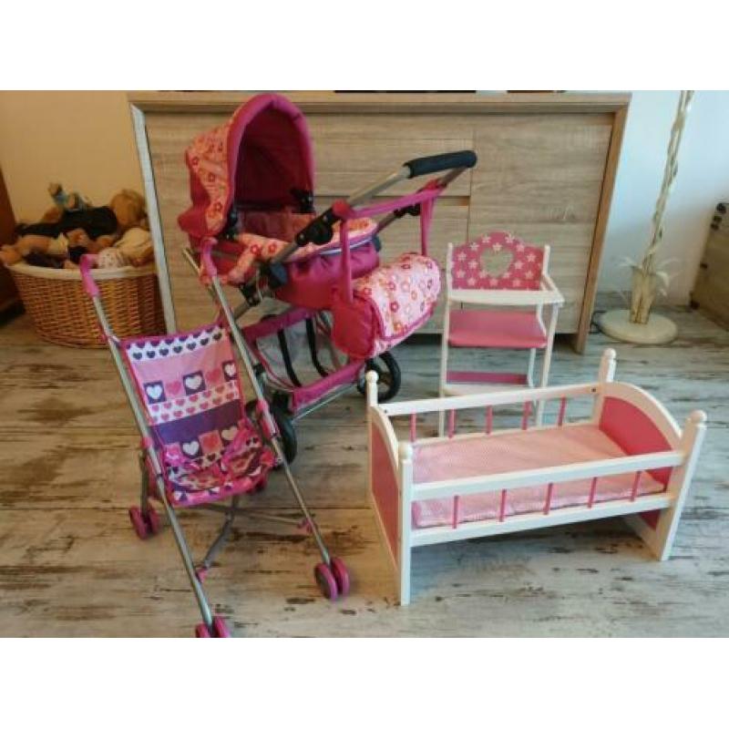 poppen set. poppenwagen, buggy, bedje en kinderstoel