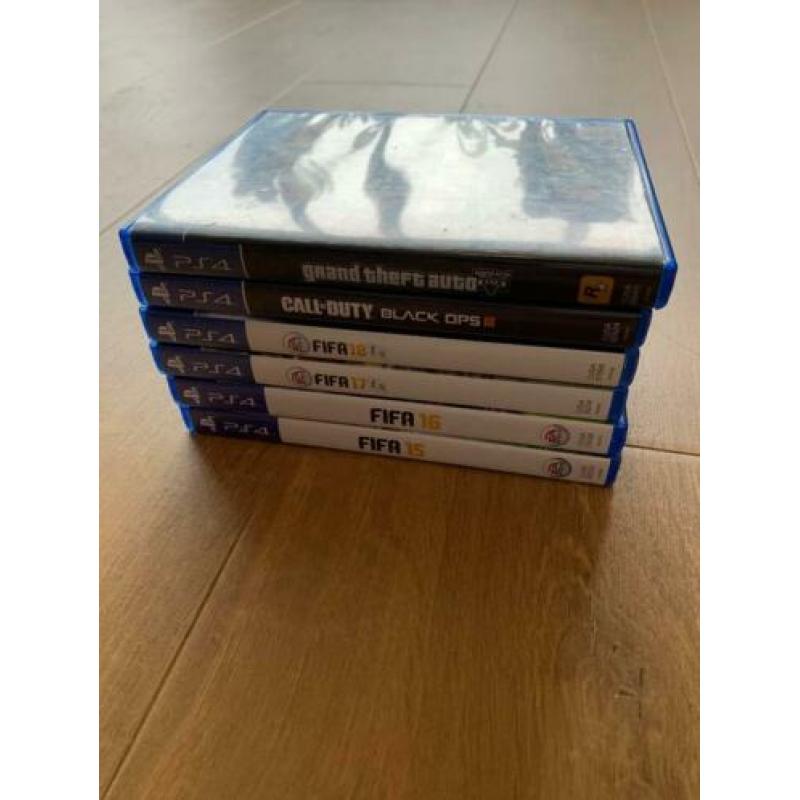 PlayStation PS4 diverse games spellen GTA Black Ops FIFA 18
