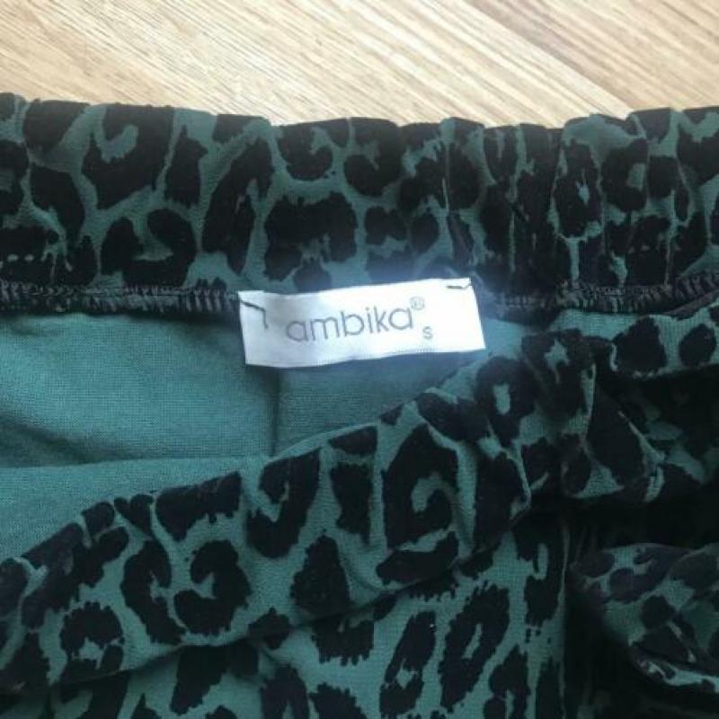 Groene soepele rok Ambika Leopard print maat S