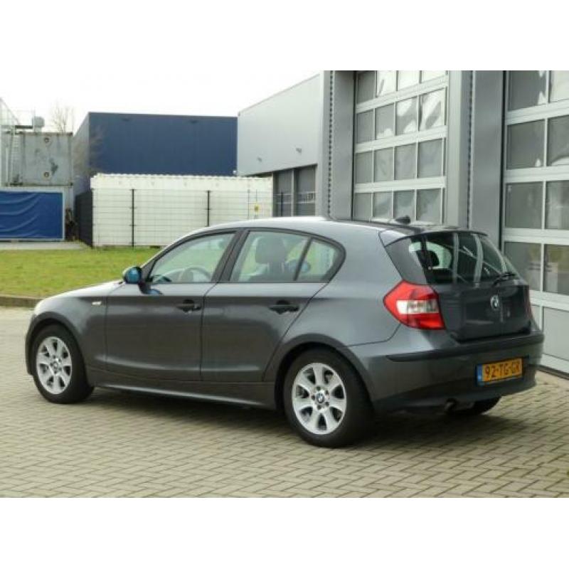 BMW 1-serie 116i Business Line bj.2006 Navi | Airco | 5Drs.