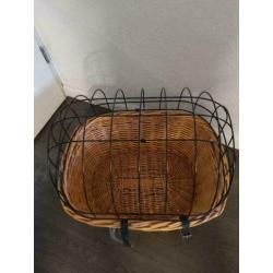 FIETSMAND RIET VOOROP + METALEN REK 40 x 50 x 44 cm (nieuw)