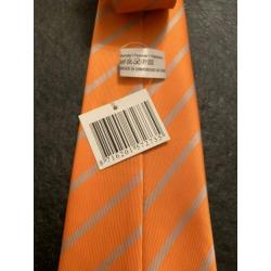 Stropdas Oranje met zilveren streepdessin 100% Poyester