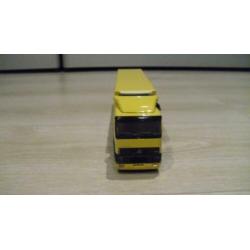 Te koop lion toys volvo fh12 lipton ice schaal 1:50