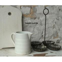 brocante oud Franse bandenkan off white ( kleinere maat )