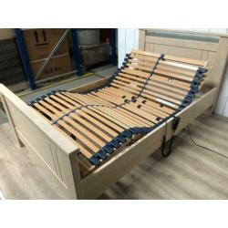 Elektrisch bed 200x120cm
