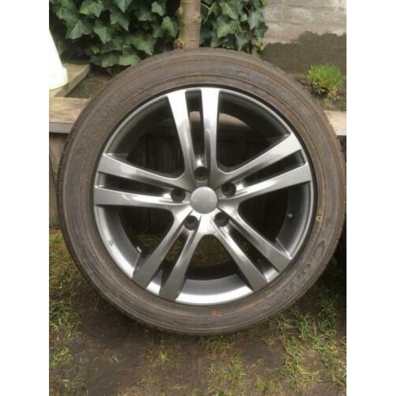 Nieuwe 17” velgen + banden 5x100 toyota avensis 215/45/17