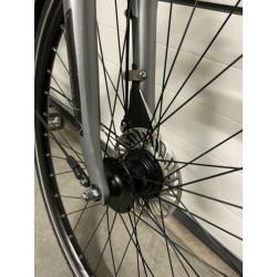 2017 Giant Entour E. Maten M en L Yamaha middenmotor, 6 x