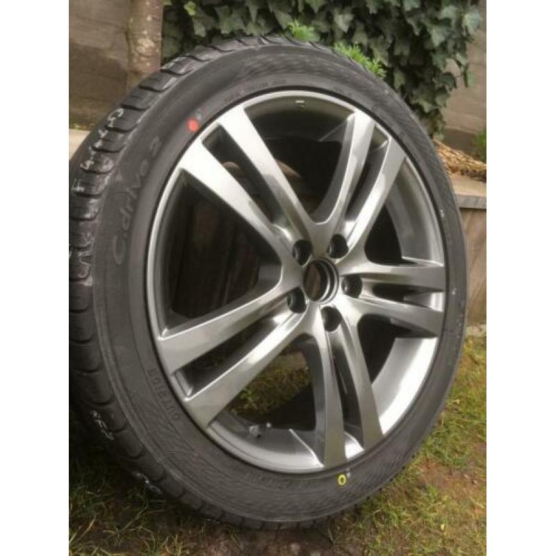 Nieuwe 17” velgen + banden 5x100 toyota avensis 215/45/17
