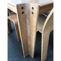 Eetkamerset Gijs Bakker stripstoelen Castelijn