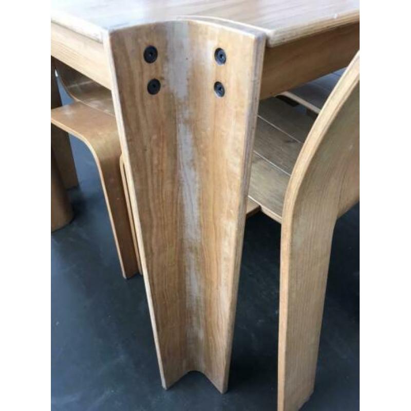 Eetkamerset Gijs Bakker stripstoelen Castelijn