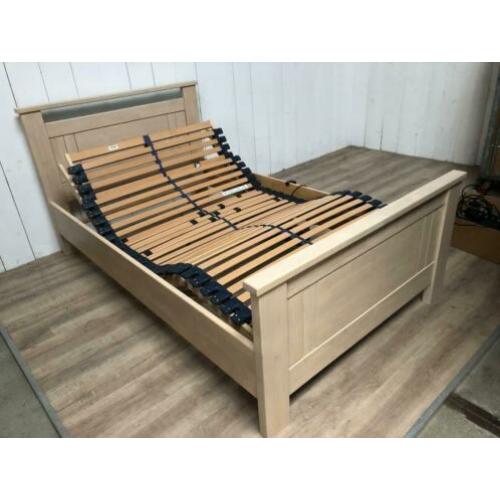 Elektrisch bed 200x120cm