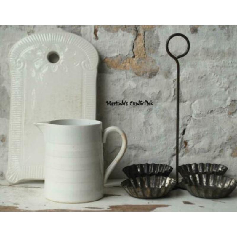 brocante oud Franse bandenkan off white ( kleinere maat )