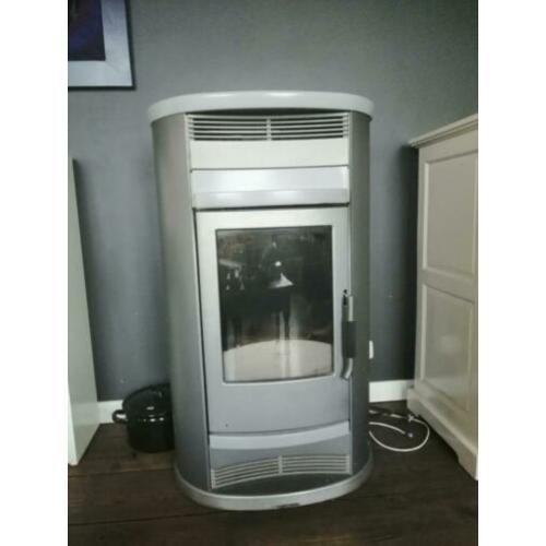 Pelletkachel 12 kw gebruikt