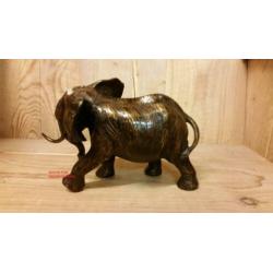 Bronzen beeld / OLIFANT / 14 cm hoog